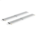 Aluminiowe ryflowane Szyny najazdowe 200x1500x50mm nośność 270 kg/para kpl. 2 sztuk teleskopowe. Darlog. Ryflowana struktura zapewnia dobrą przyczepność a zagięta krawędź górna stabilizuje rampę na przyczepie.