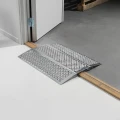 Pomost najazdowy dla niepełnosprawnych 700x600x40mm nośność 200kg aluminium. Darlog
